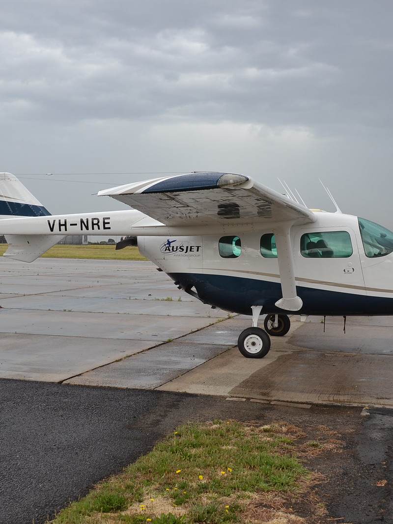 VH-NRE - Cessna