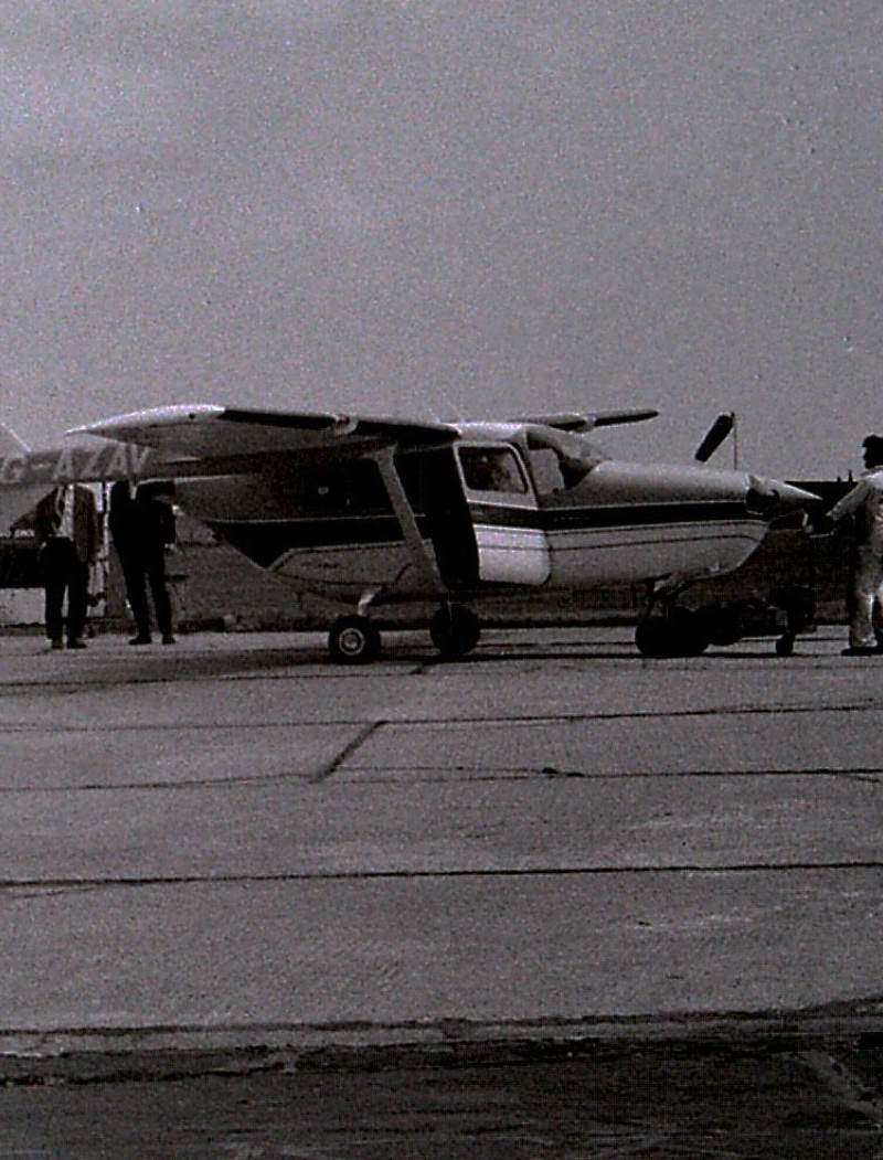 G-AZAV - Single-engine aircraft