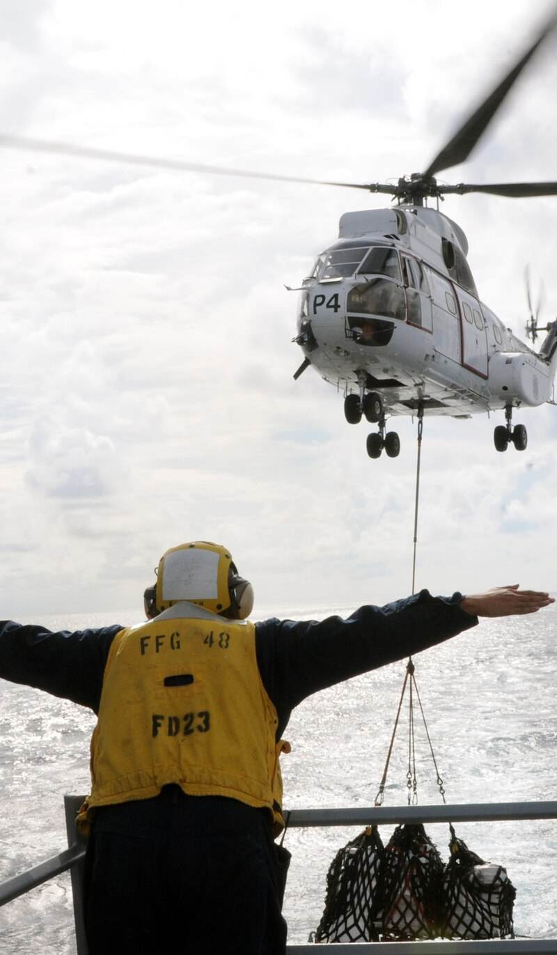 N330KW - Helicopter