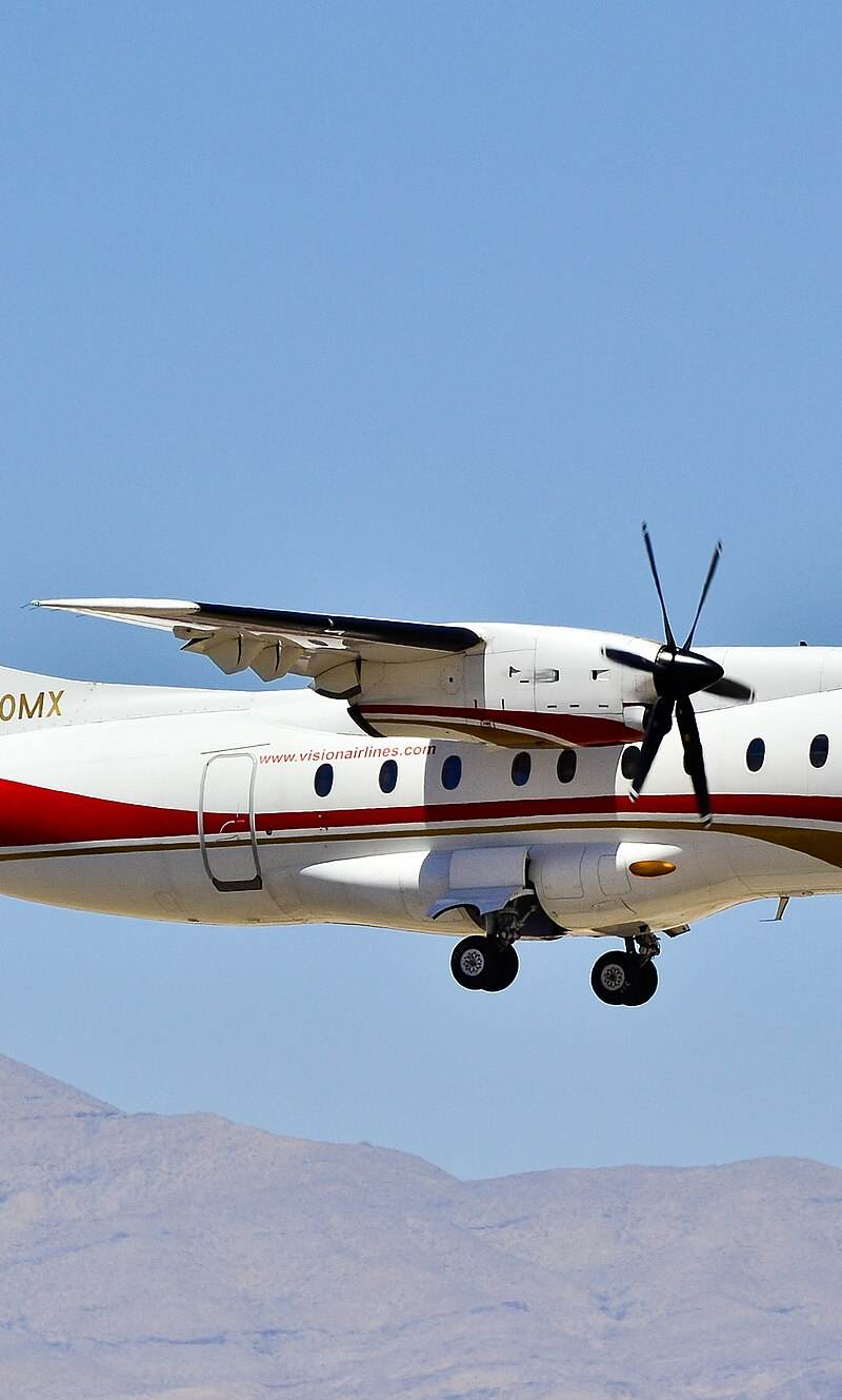 N330MX - Twin-engine aircraft
