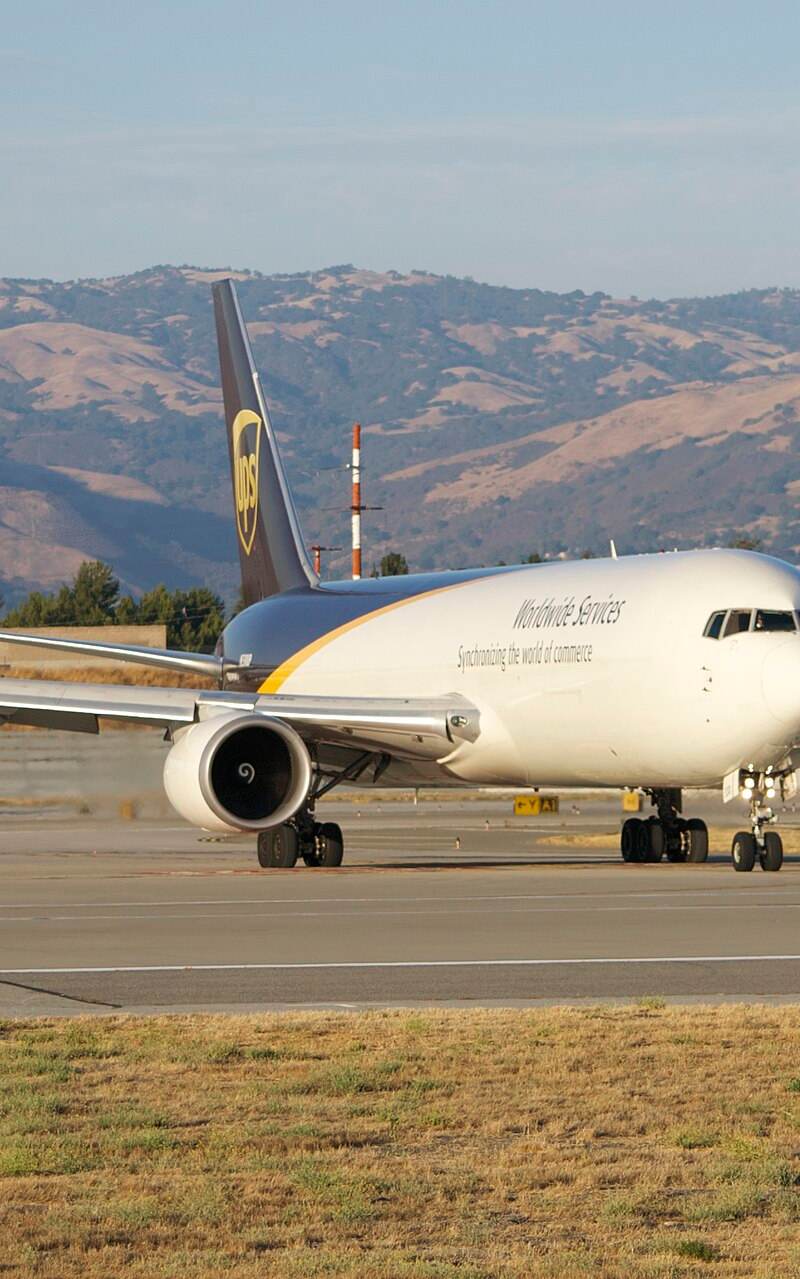 N330UP - Boeing