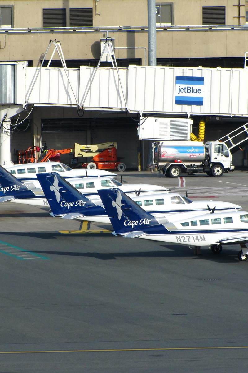 N2714M - Twin-engine aircraft