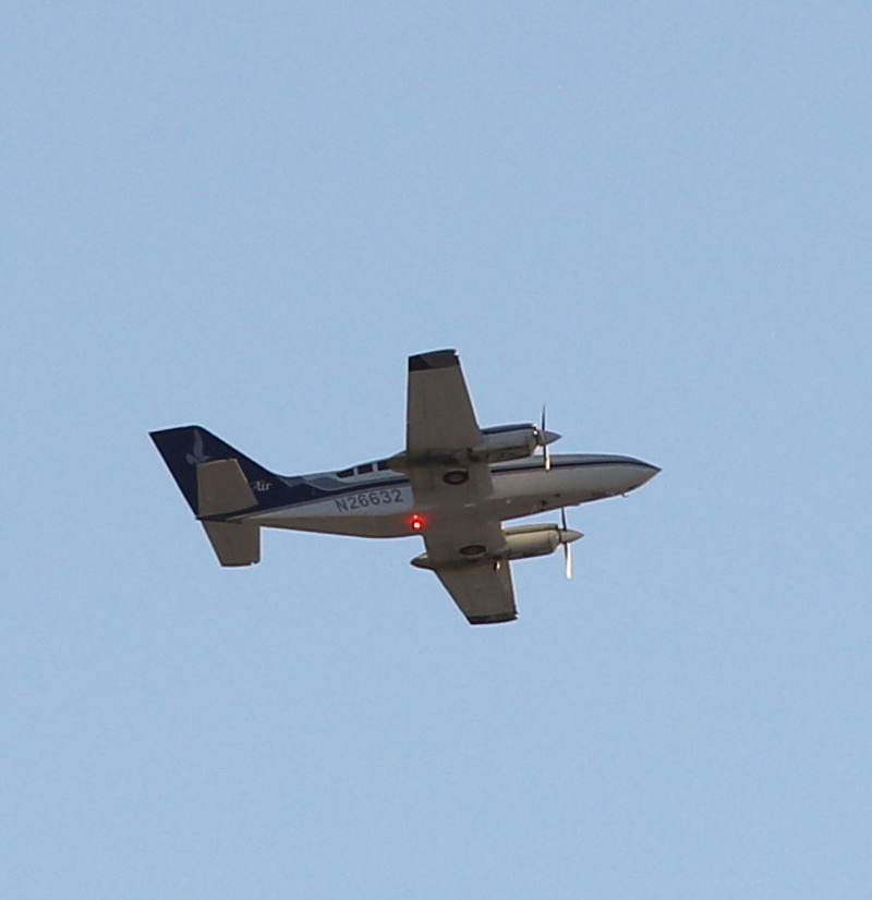 N26632 - Twin-engine aircraft