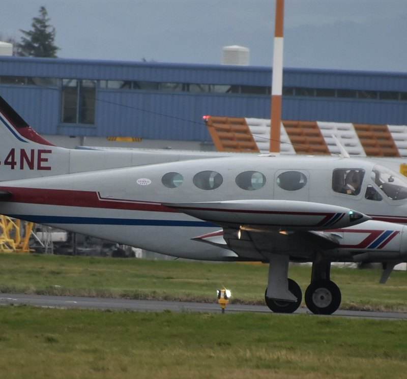 N44NE - Twin-engine aircraft