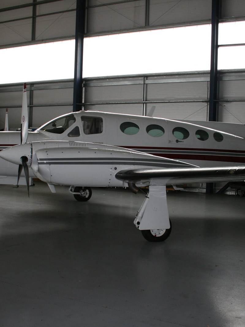 G-JACK - Twin-engine aircraft
