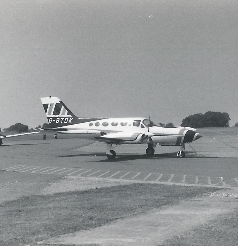 G-BTDK - Twin-engine aircraft
