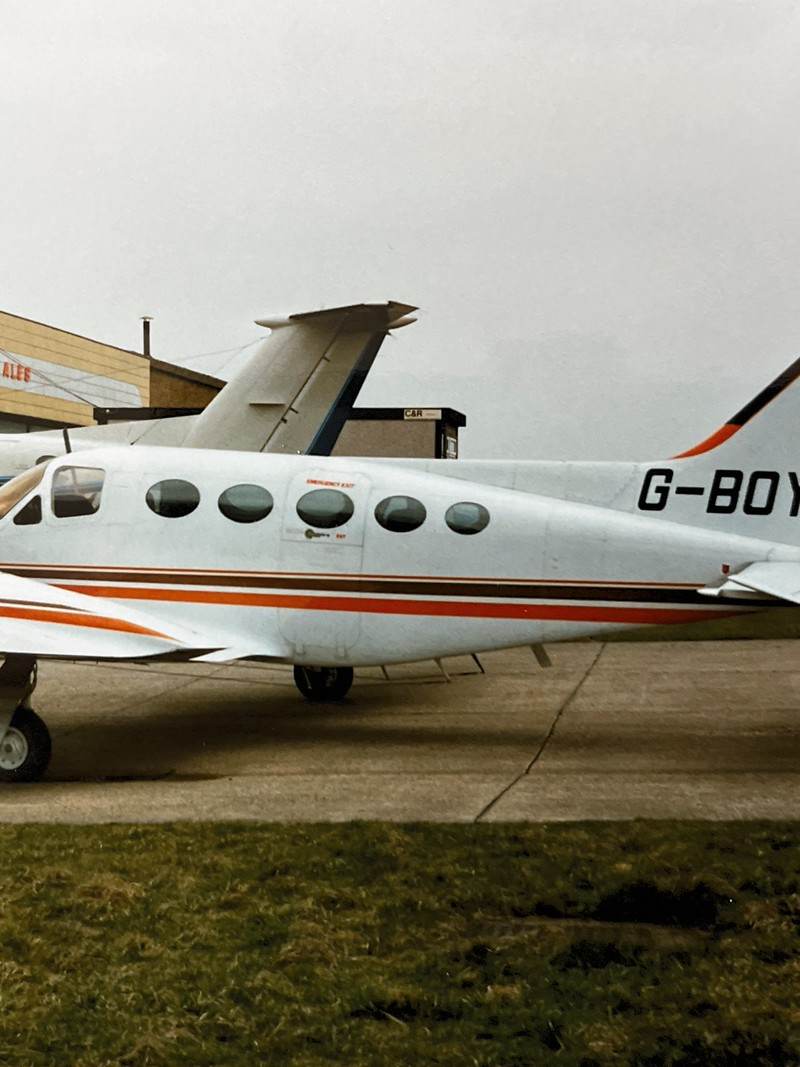 G-BOYG - Twin-engine aircraft