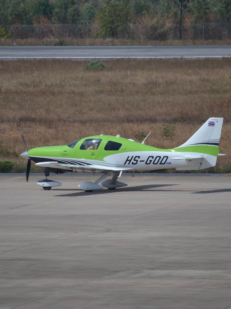 HS-GOD - Single-engine aircraft