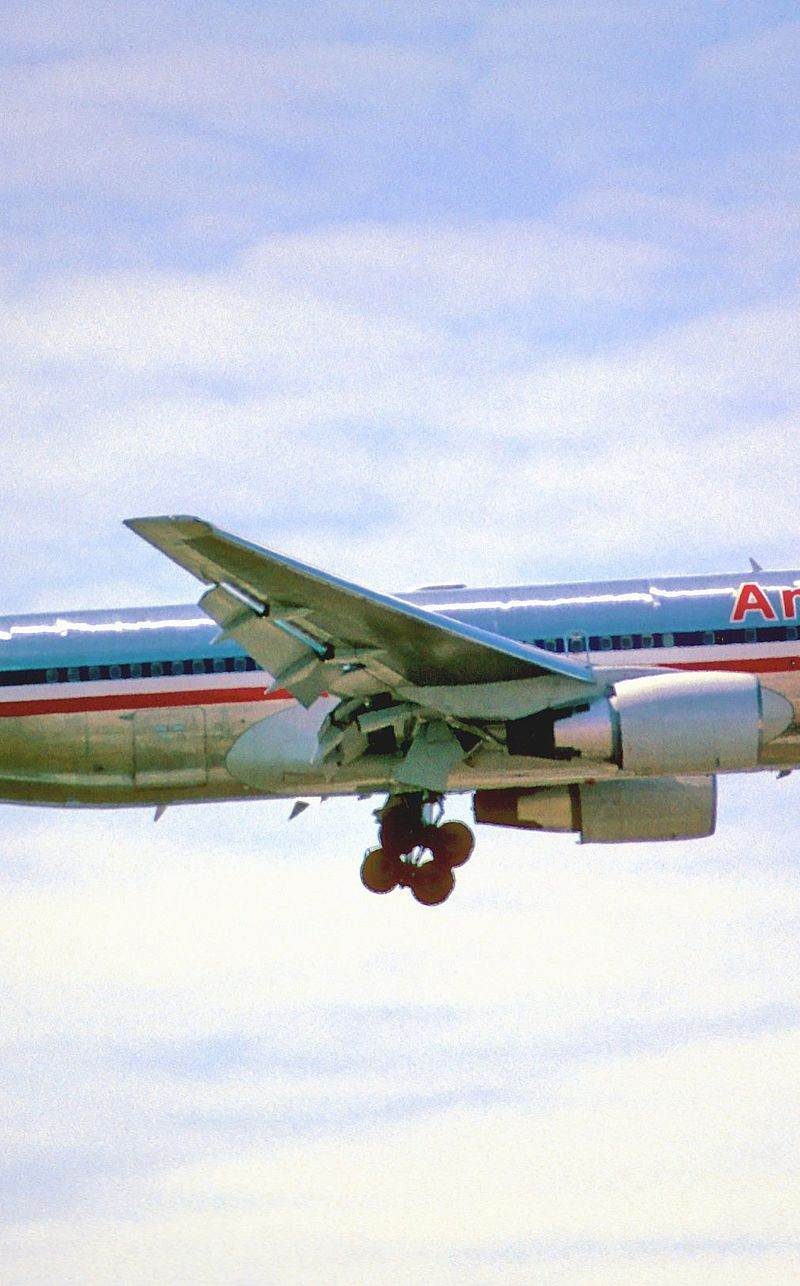 N336AA - Boeing