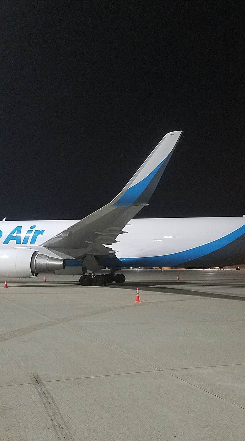 N337AZ - Twin-engine aircraft