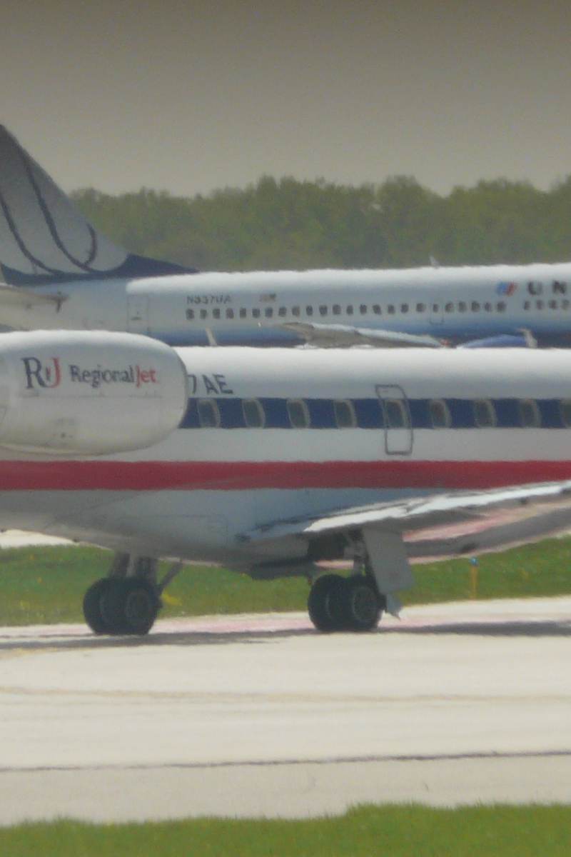 N837AE - Embraer