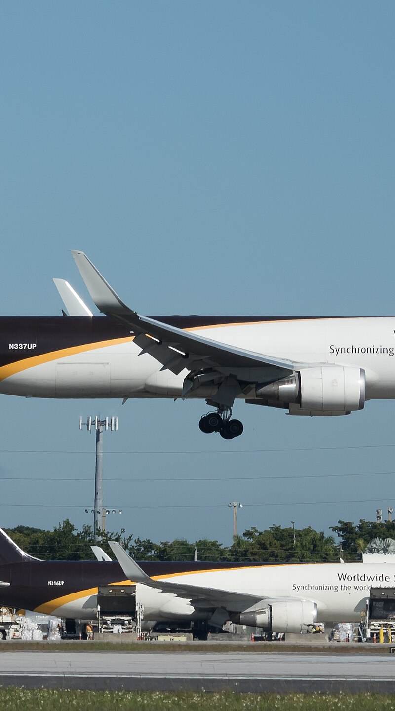 N337UP - Boeing