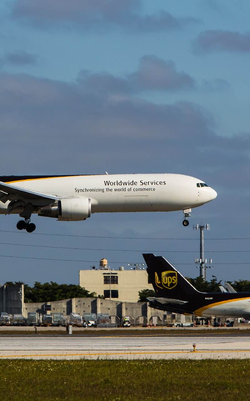 N337UP - Boeing