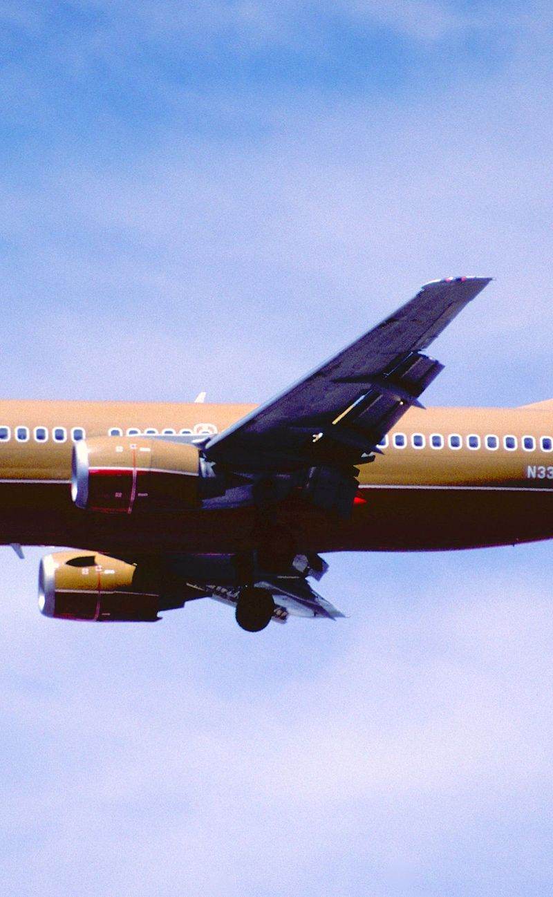 N339SW - Boeing