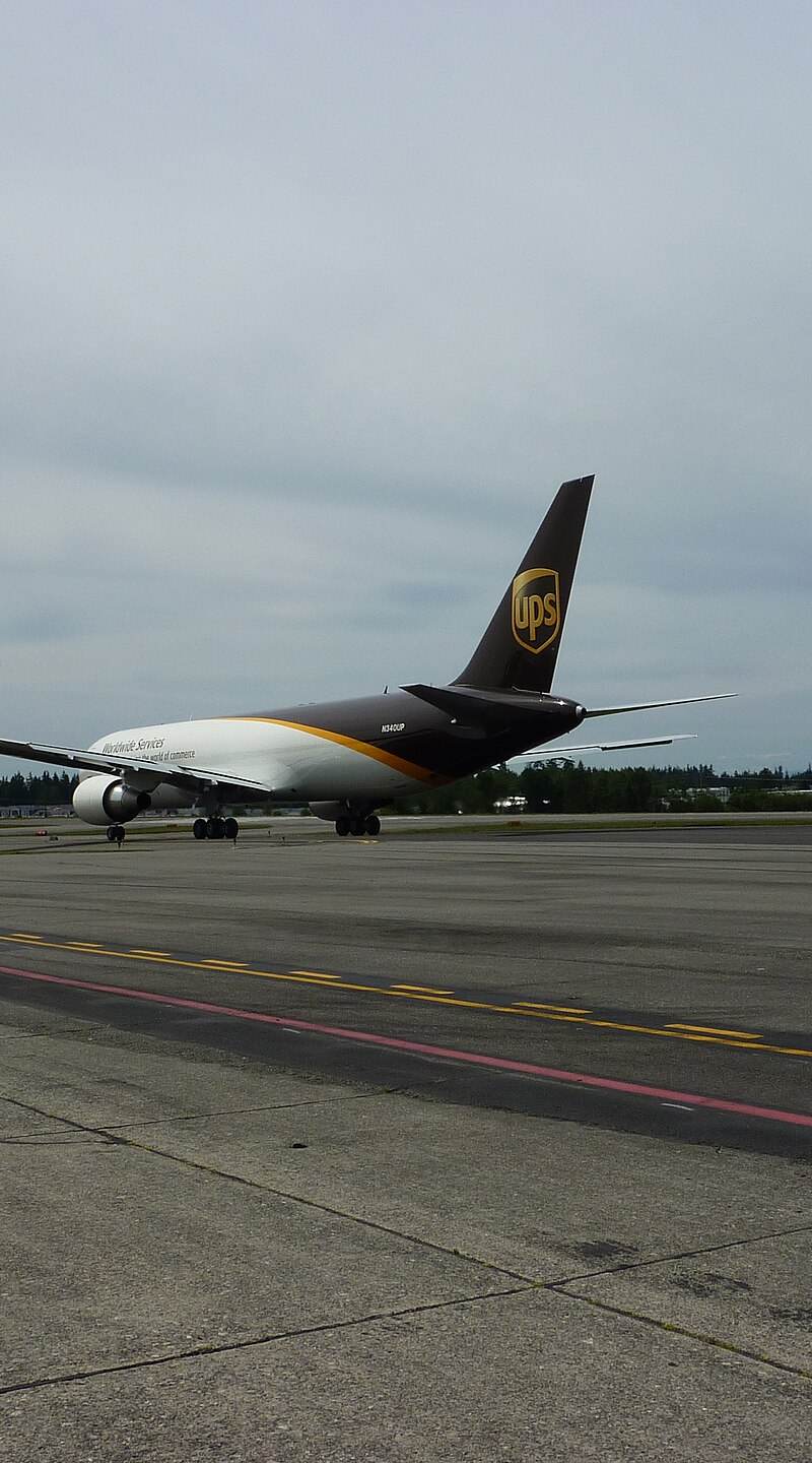 N340UP - Twin-engine aircraft