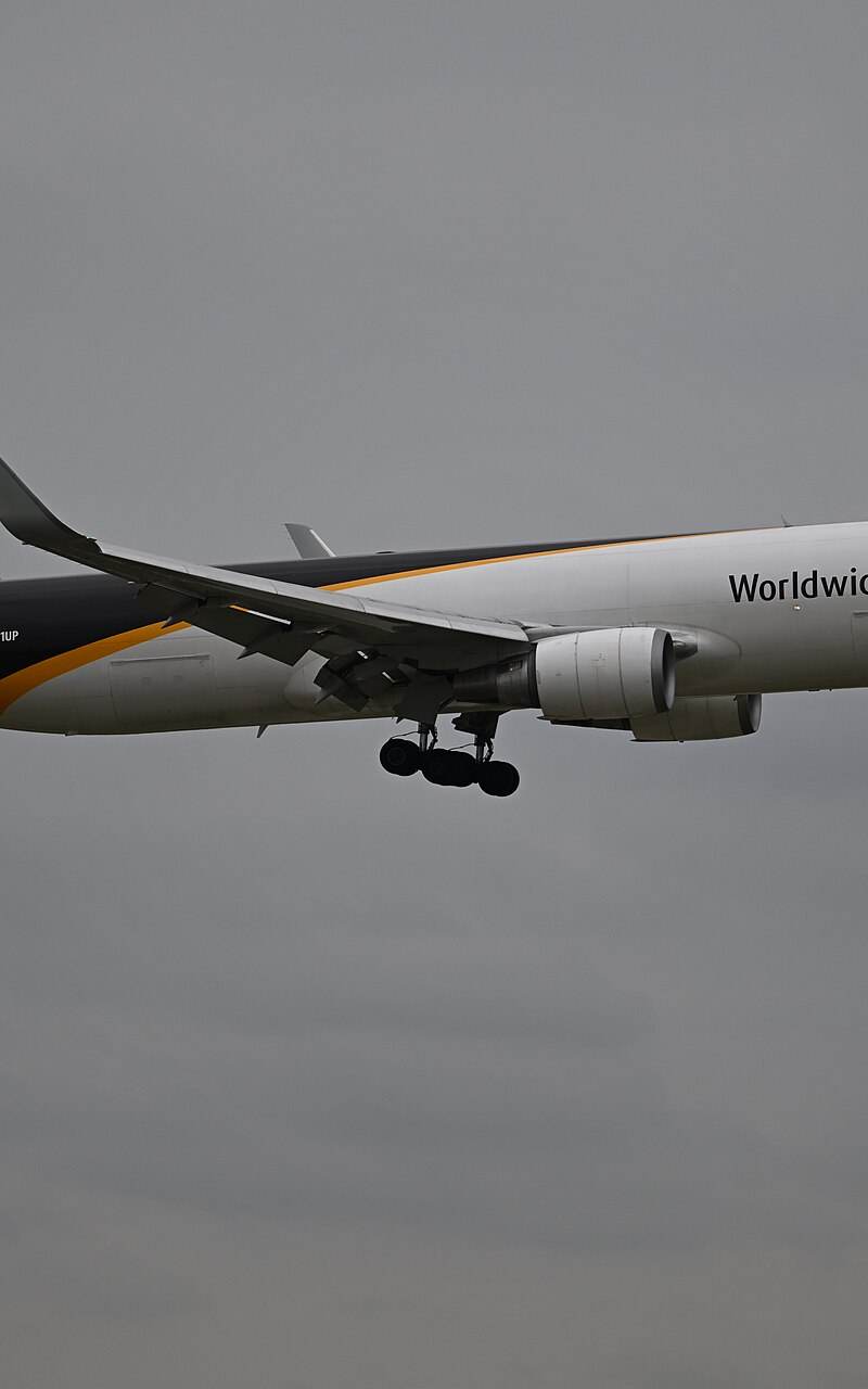 N341UP - Boeing