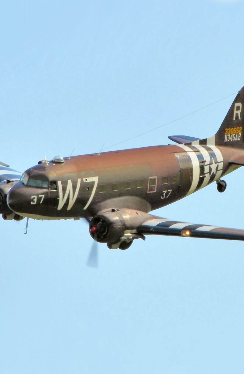 N345AB - Douglas