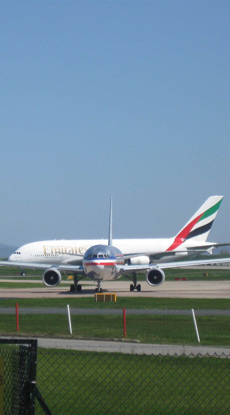 N345AN - Twin-engine aircraft