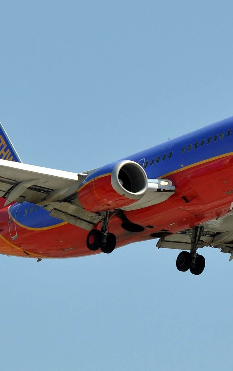 N345SA - Twin-engine aircraft