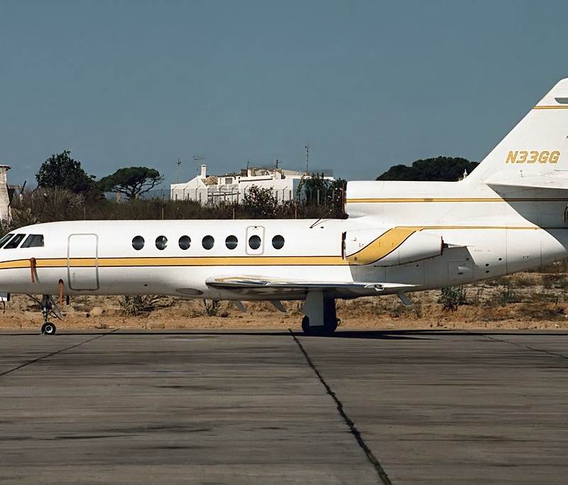 N33GG - Business jet