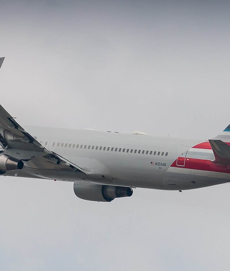 N350AN - Twin-engine aircraft