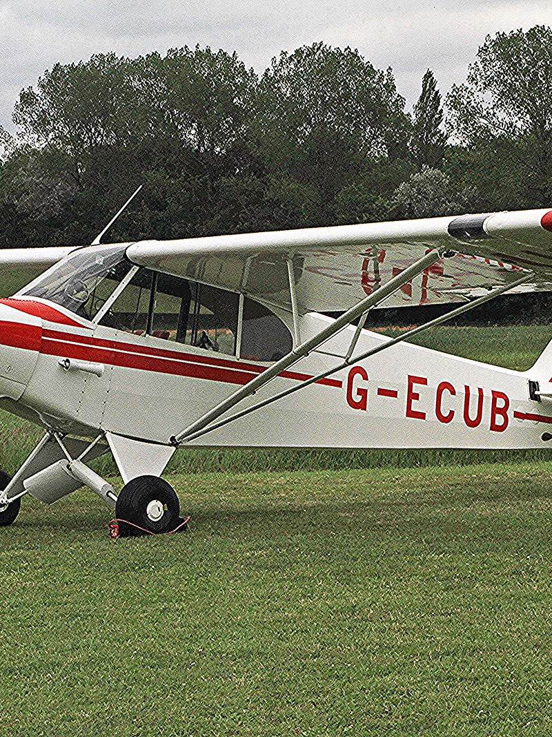 G-ECUB - Piper