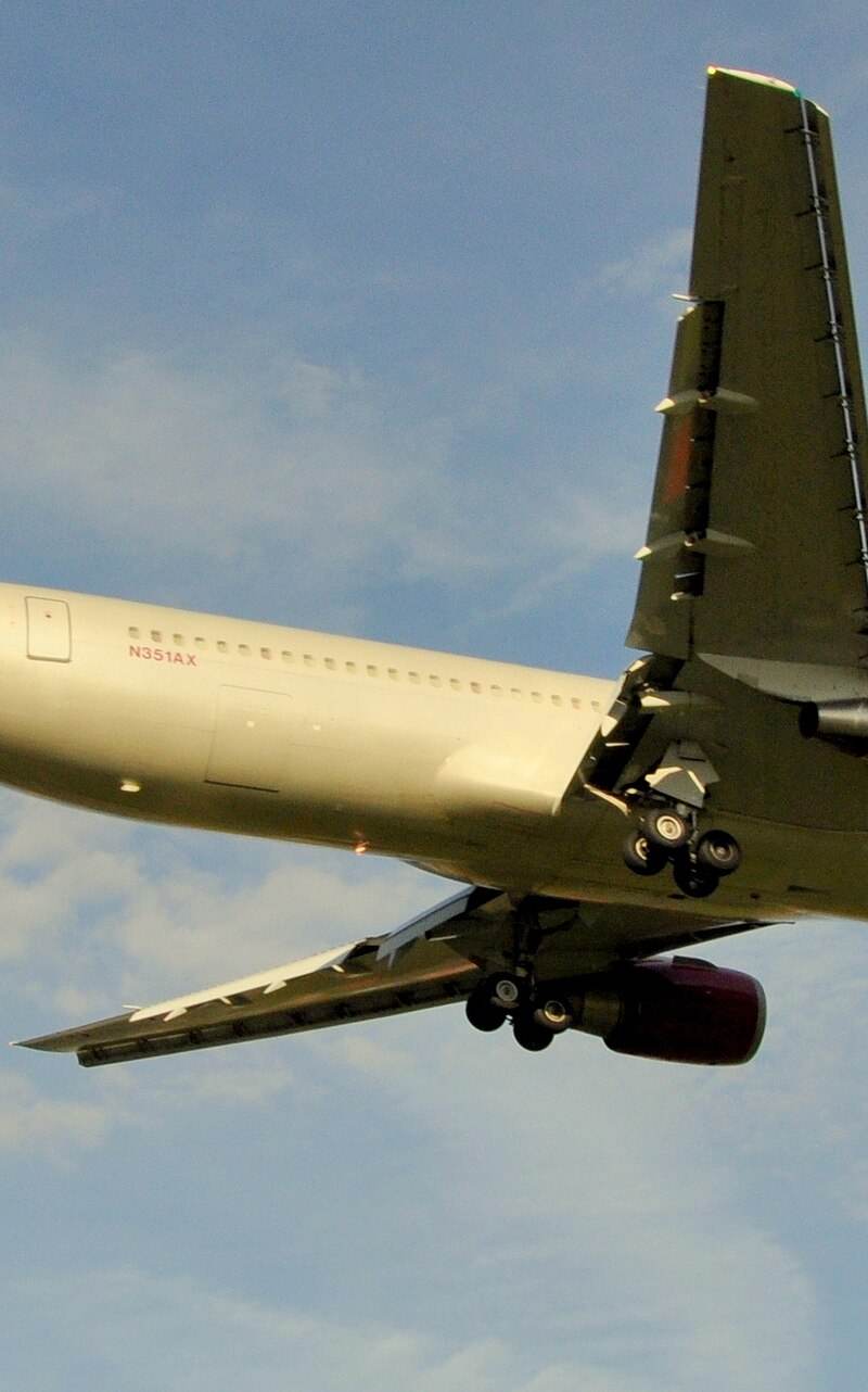 N351AX - Twin-engine aircraft