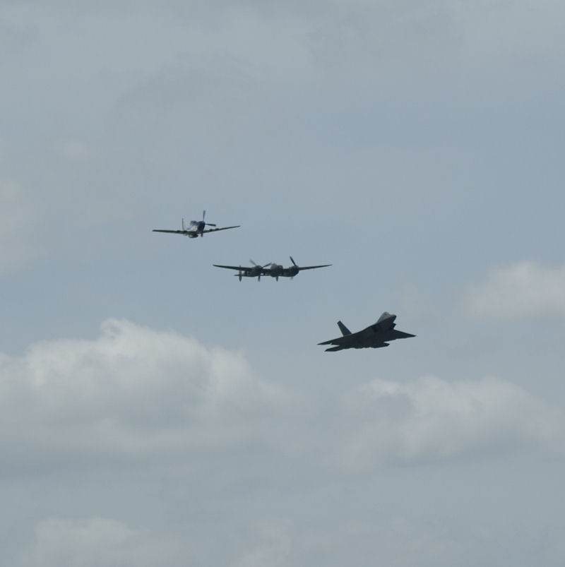  - Twin-engine aircraft