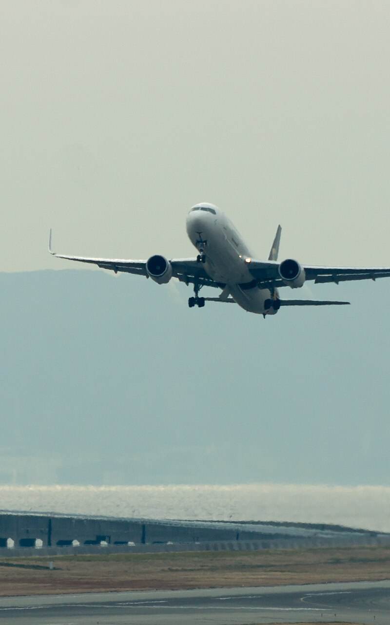 N351UP - Twin-engine aircraft