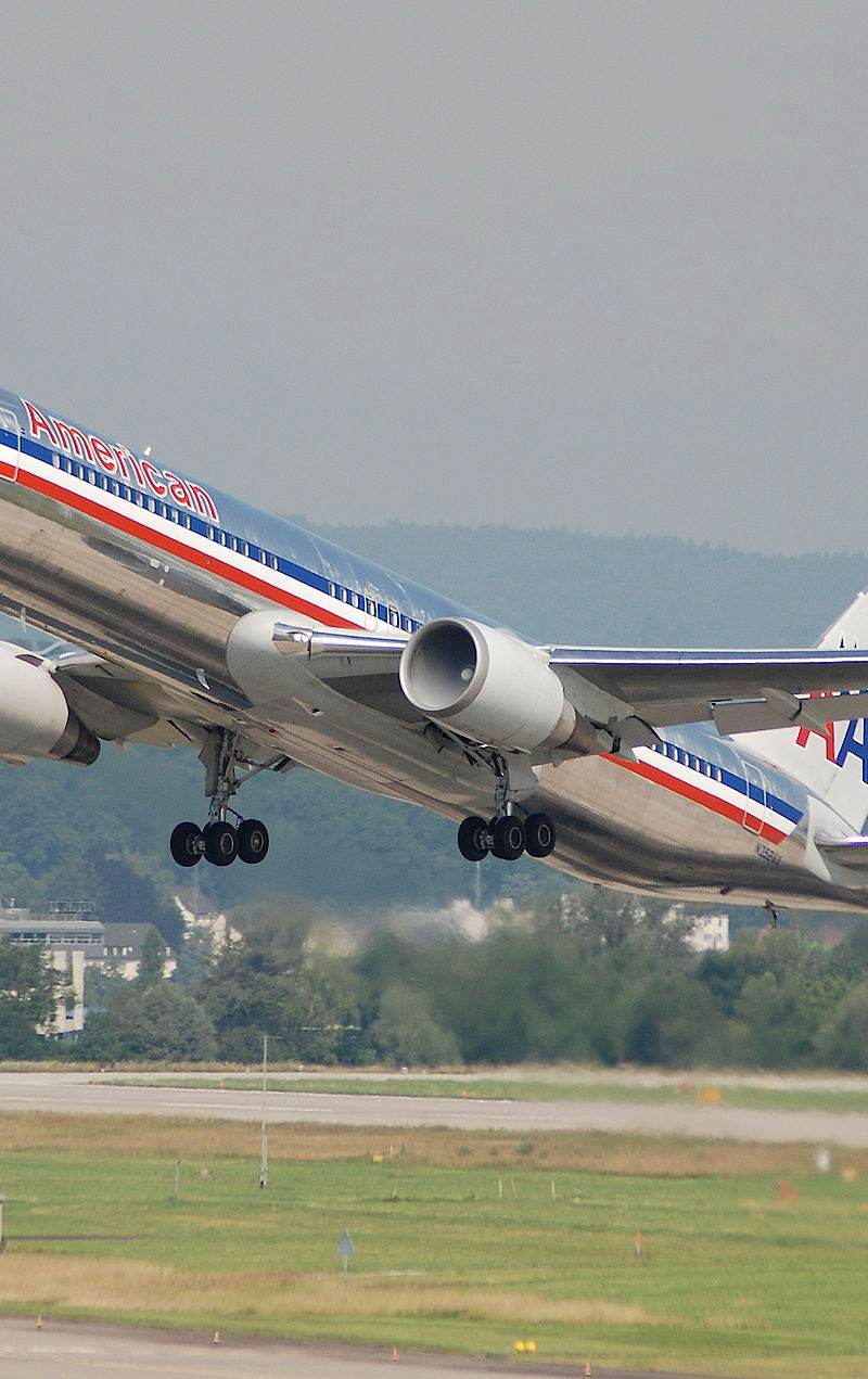 N352AA - Twin-engine aircraft
