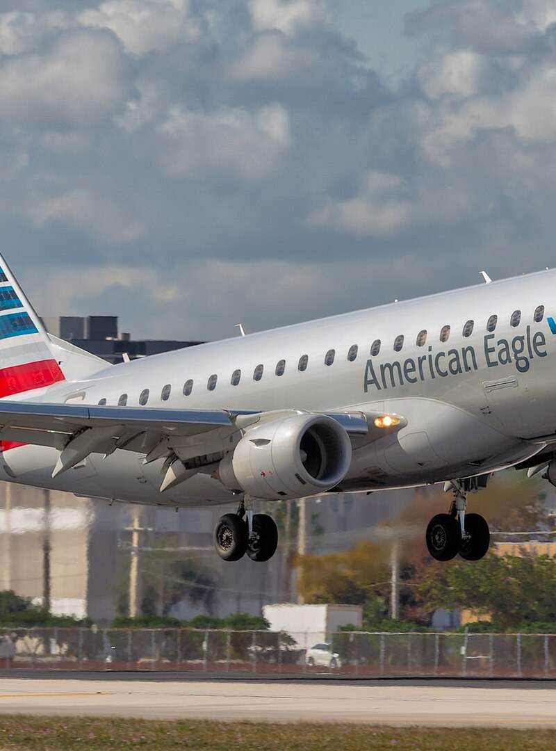 N435YX - Embraer