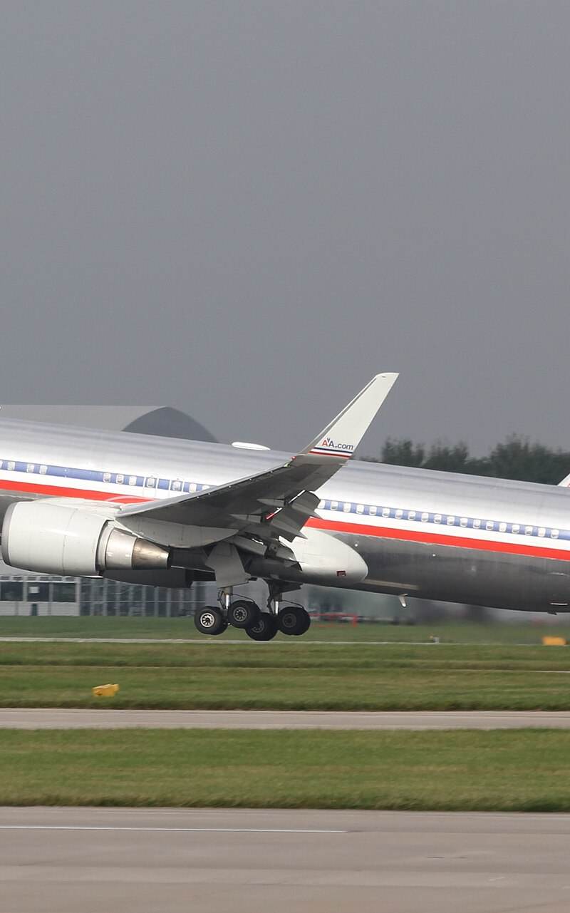 N352AA - Boeing