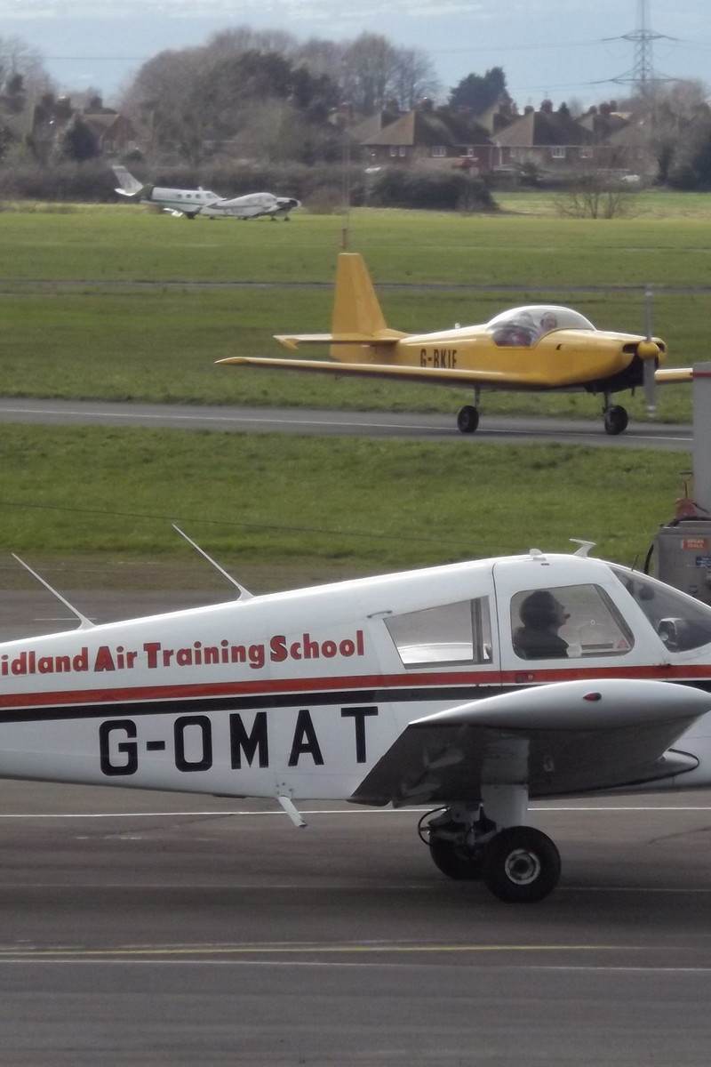 G-OMAT - Piper