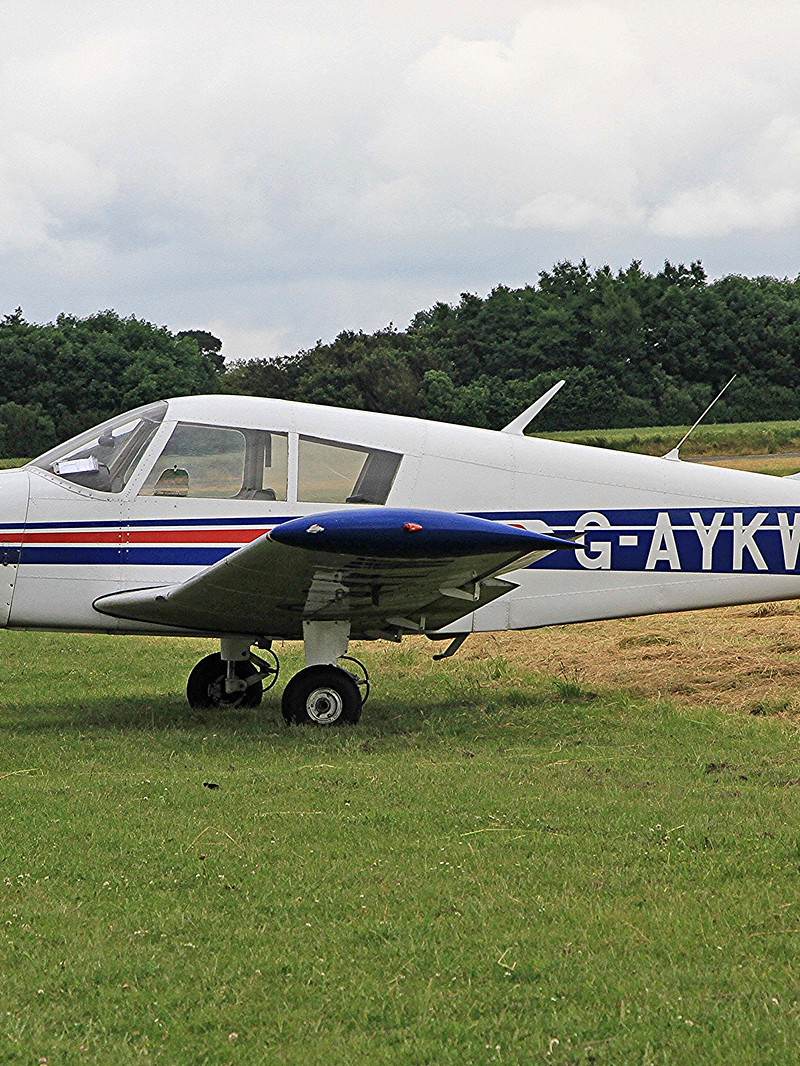 G-AYKW - Piper