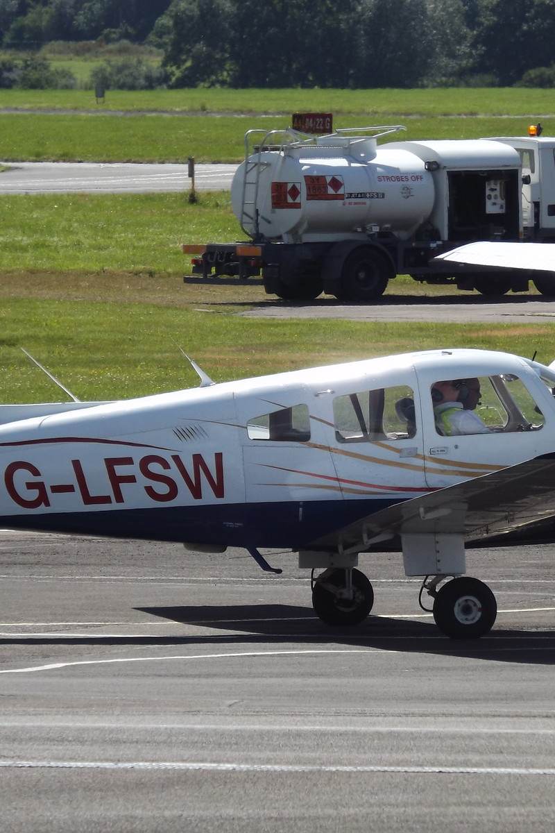 G-LFSW - Piper