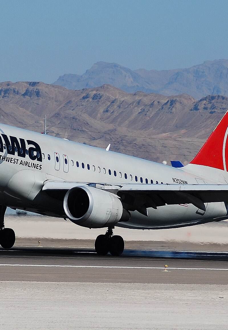 N352NW - Airbus