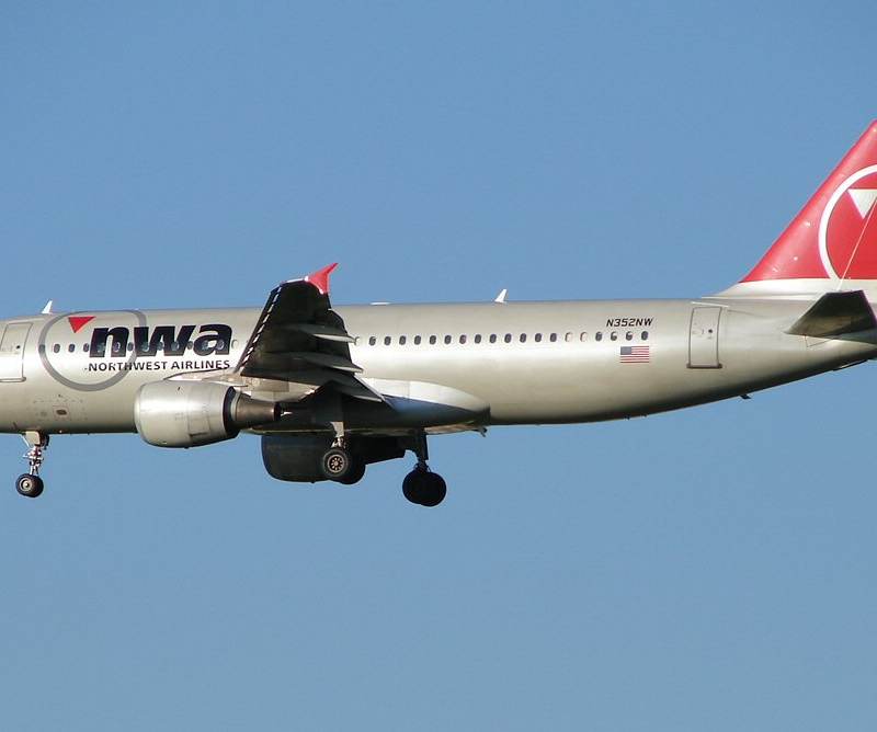 N352NW - Airbus