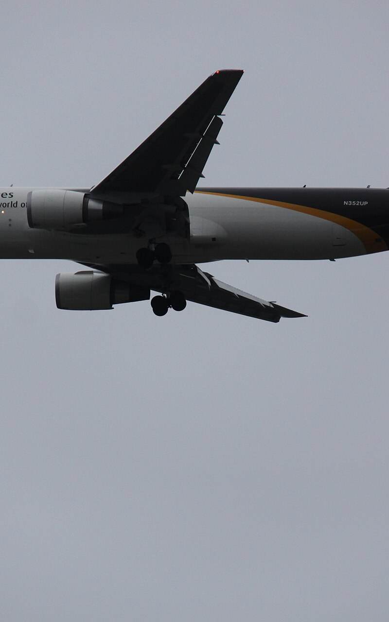 N352UP - Twin-engine aircraft