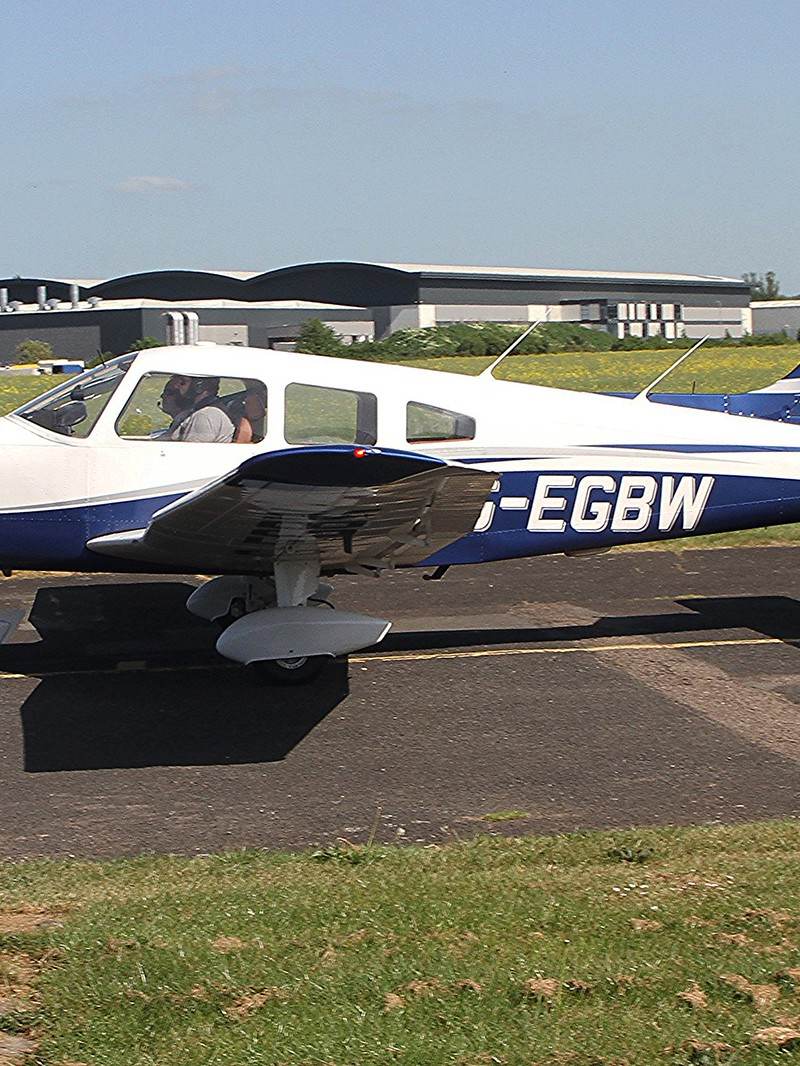 G-EGBW - Piper