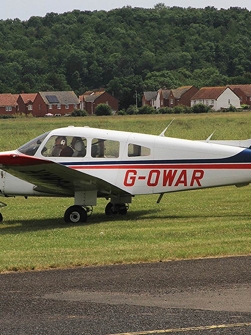 G-OWAR - Piper