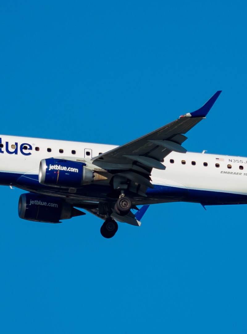 N355JB - Embraer