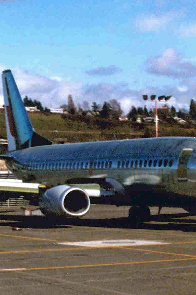 N356UA - Boeing