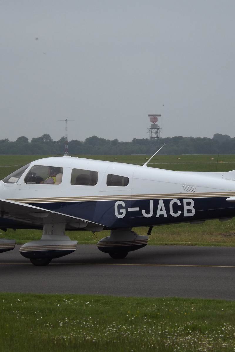 G-JACB - Piper