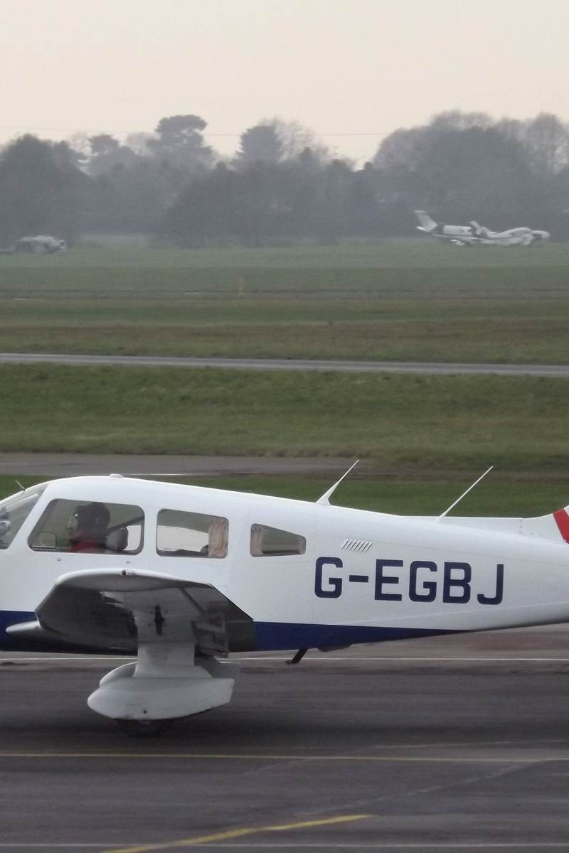 G-EGBJ - Piper