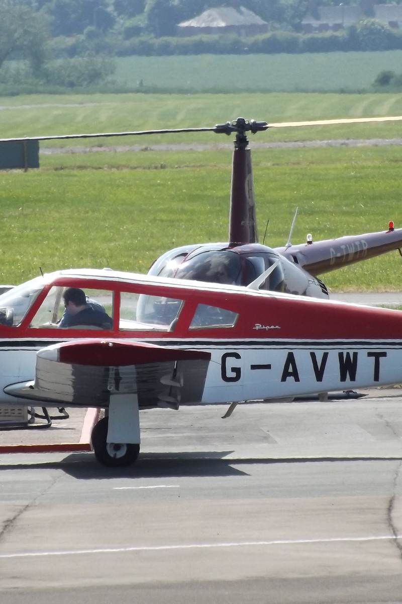 G-AVWT - Piper