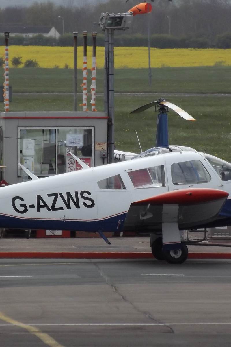G-AZWS - Piper