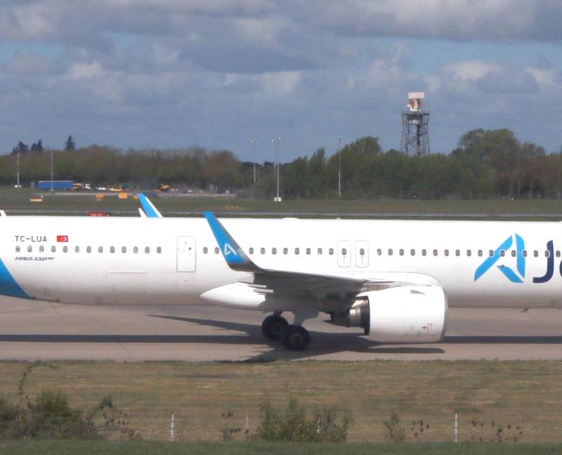 TC-LUA - Airbus