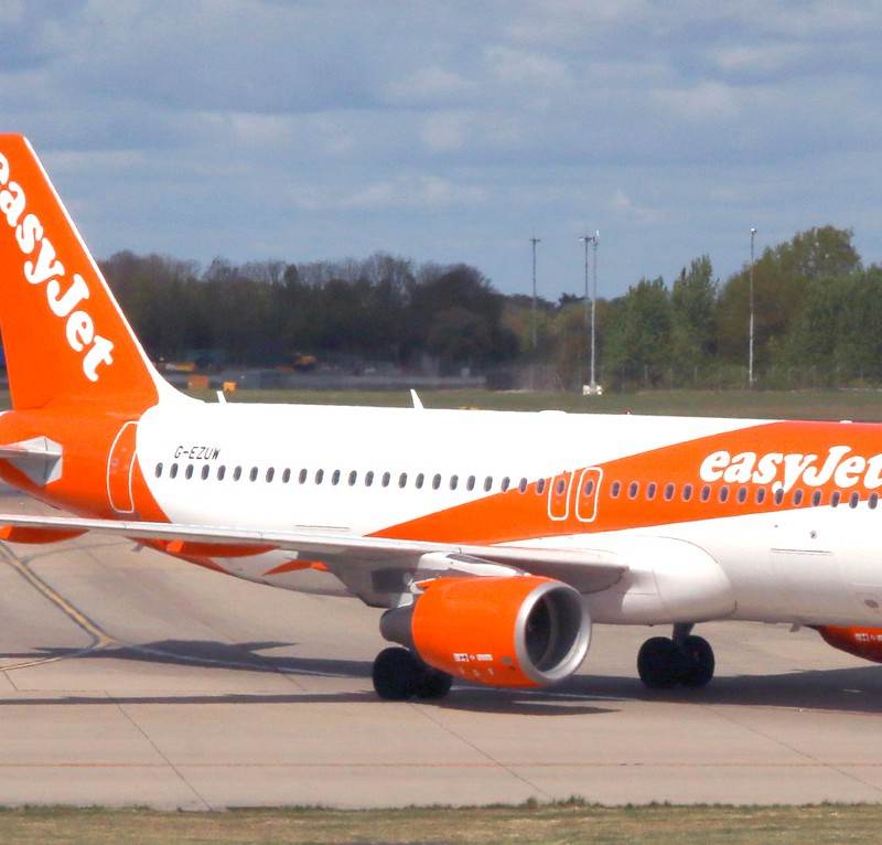 G-EZUW - Airbus