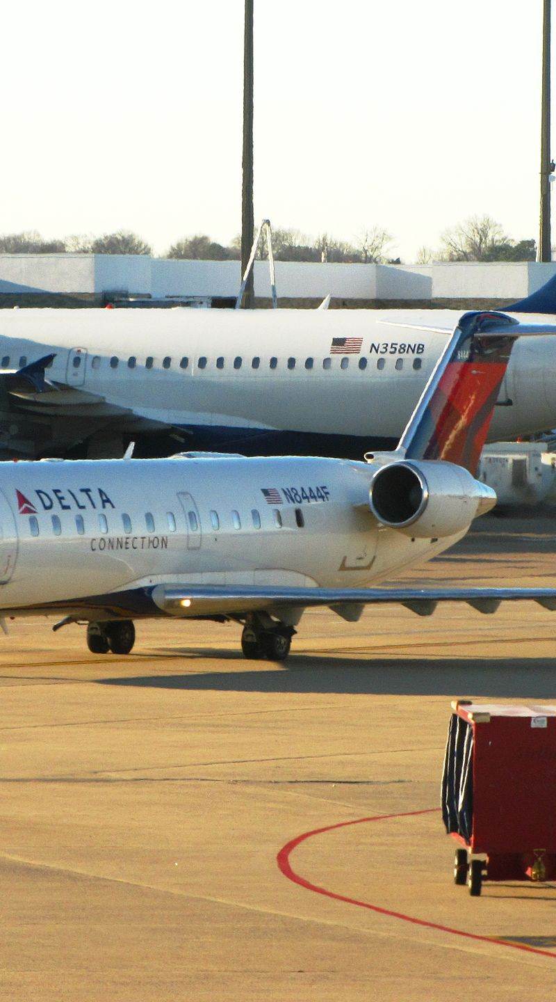 N8444F - Bombardier