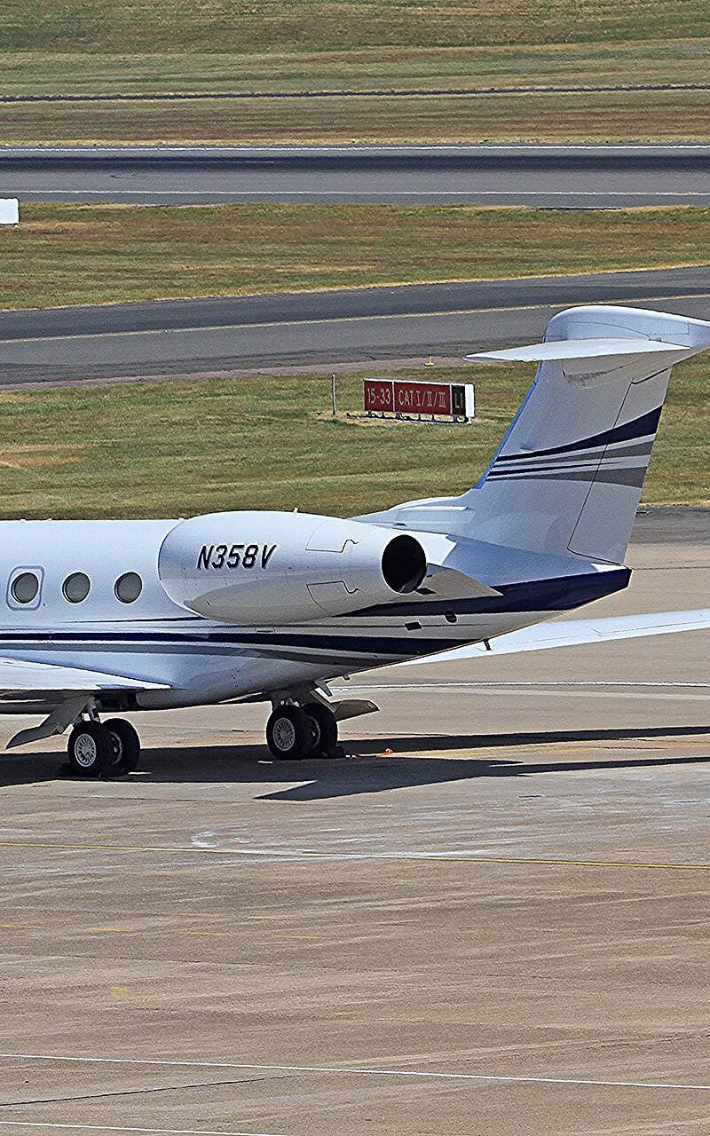 N358V - Business jet